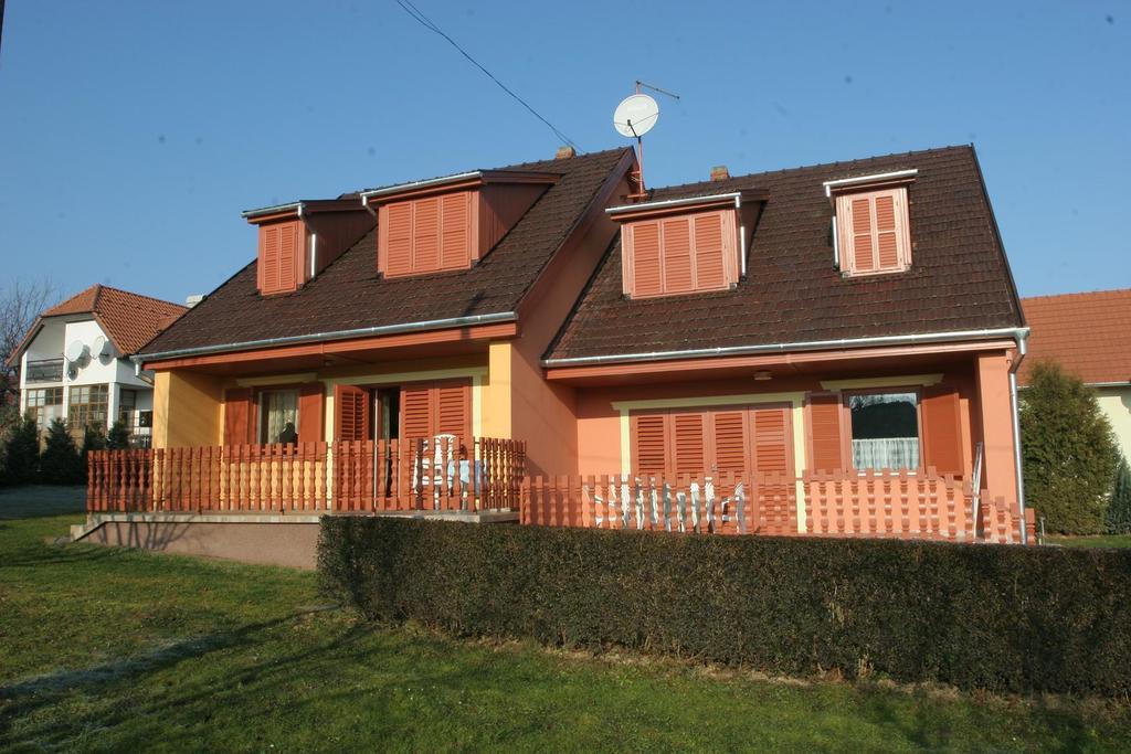 Edina Apartman Zalakaros Quarto foto